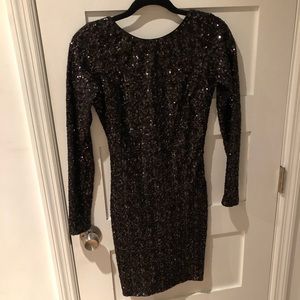 Lola long sleeved Sequin Dress